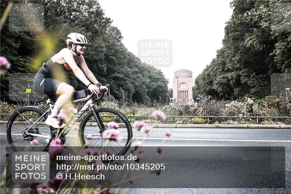 13.09.2026 - Stadtparktriathlon H.Heesch http://msf.ph/oto/10345205 13.09.2026 10:54:12 Radfahren 429, 486 meine-sportfotos.de