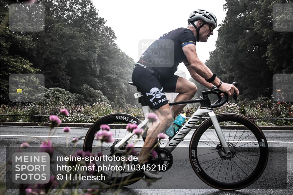 13.09.2026 - Stadtparktriathlon H.Heesch http://msf.ph/oto/10345216 13.09.2026 09:22:34 Radfahren 9, 118, 142 meine-sportfotos.de