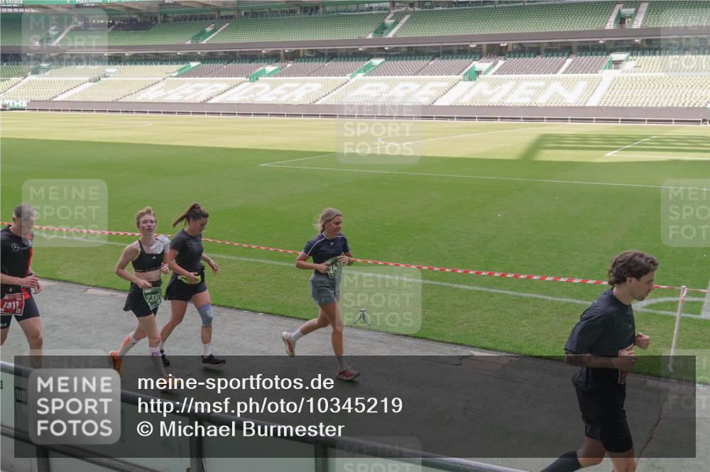 13.09.2026 - 21. swb-Marathon Bremen Michael Burmester http://msf.ph/oto/10345219 13.09.2026 13:31:40 Laufen im Stadion 122, 224, 295, 297, 344, 386, 487, 617, 639, 690, 806, 840, 965, 1114, 1133, 1142, 1310, 1314, 1326, 1329, 1427, 1529, 1775, 1801, 1869, 1892, 1897, 1904, 1923, 2216, 2242, 2249, 2253, 2270, 2274, 2344, 2368, 2372, 2523, 2556, 2629, 2637, 2643, 2649, 2677, 2719, 2726, 2869, 2871, 2877, 2918, 2945, 2952, 2994, 3038, 3094, 3101, 3140, 3223, 3227, 3350, 3379, 3401, 3426, 3572, 3644, 3723, 3736, 3746, 3873, 3876, 3918, 3944, 357 meine-sportfotos.de