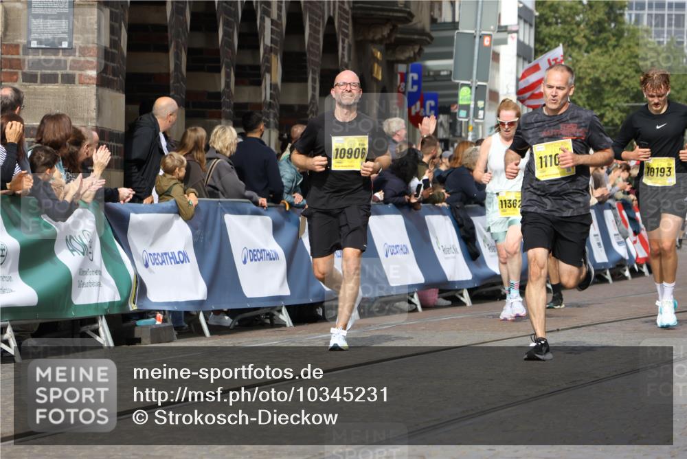 13.09.2026 - 21. swb-Marathon Bremen Strokosch-Dieckow http://msf.ph/oto/10345231 13.09.2026 10:52:46 Ziel 10761, 10812, 10958, 11350, 11604, 11605, 11610, 11669, 12319, 12361, 12439, 12533, 10304, 10714, 10734, 10863, 11038, 11238, 11386, 11575, 11766, 12019, 12369 meine-sportfotos.de