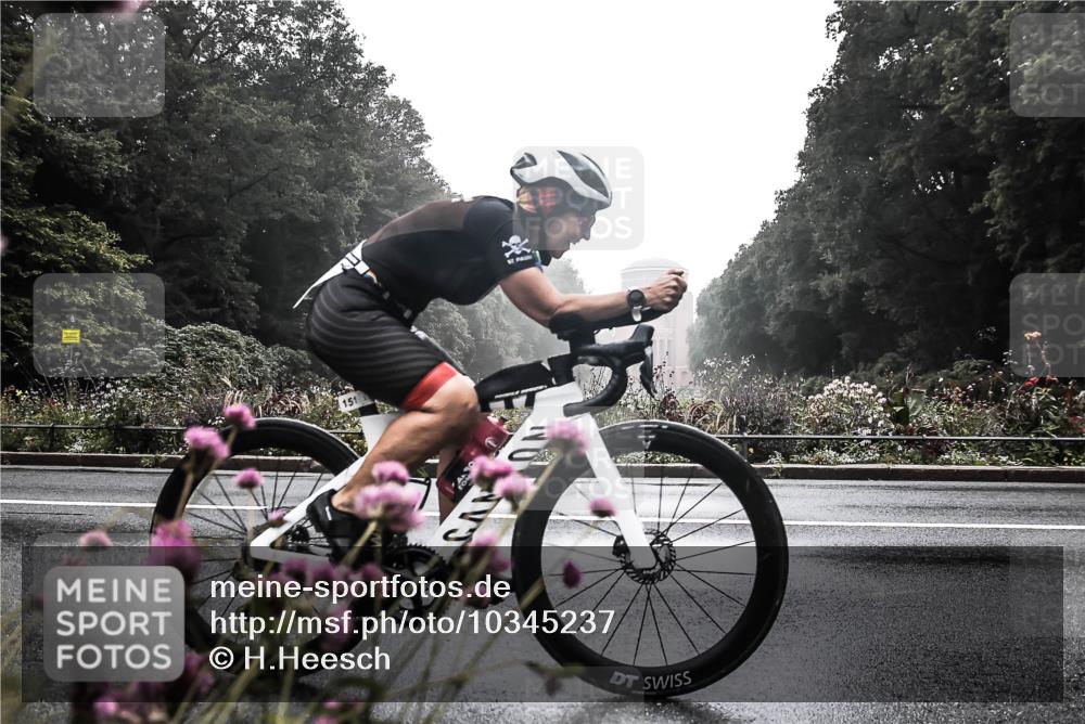13.09.2026 - Stadtparktriathlon H.Heesch http://msf.ph/oto/10345237 13.09.2026 09:22:41 Radfahren 104, 128, 147, 151 meine-sportfotos.de