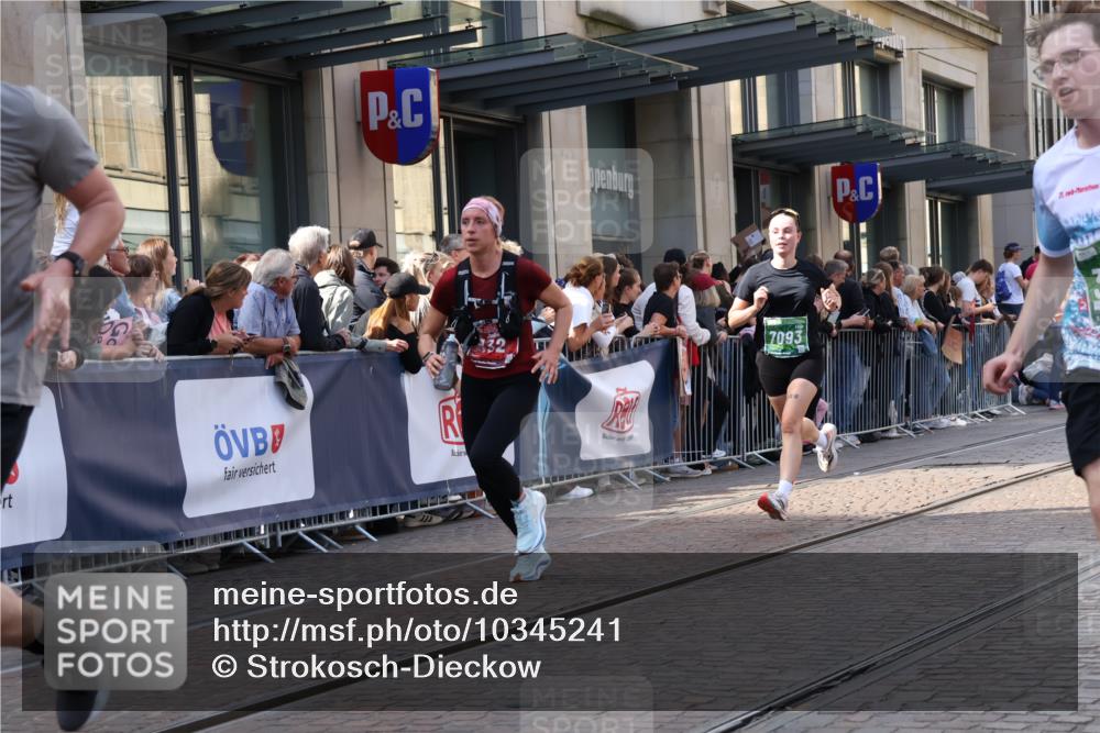 13.09.2026 - 21. swb-Marathon Bremen Strokosch-Dieckow http://msf.ph/oto/10345241 13.09.2026 13:29:39 Ziel 109, 454, 716, 1073, 1173, 1205, 1308, 1611, 1653, 1759, 1780, 1848, 1861, 2126, 3190, 3320, 3618, 3667, 3908, 4115, 4524, 4575, 5039, 5198, 5348, 5631, 6127, 6225, 6720, 6725, 6942, 6992, 6994, 7093, 7609, 7932, 8110, 8115, 8267, 8470, 8612, 8771, 8899, 9049, 9104, 9125, 9534, 124, 132, 1083, 1243, 1365, 1387, 1581, 2076, 2289, 2301, 2742, 2957, 3030, 3258, 3721, 3846, 4541, 4576, 5244, 5599, 6006, 6103, 6384, 6499, 6690, 7079, 7884, 8481 meine-sportfotos.de