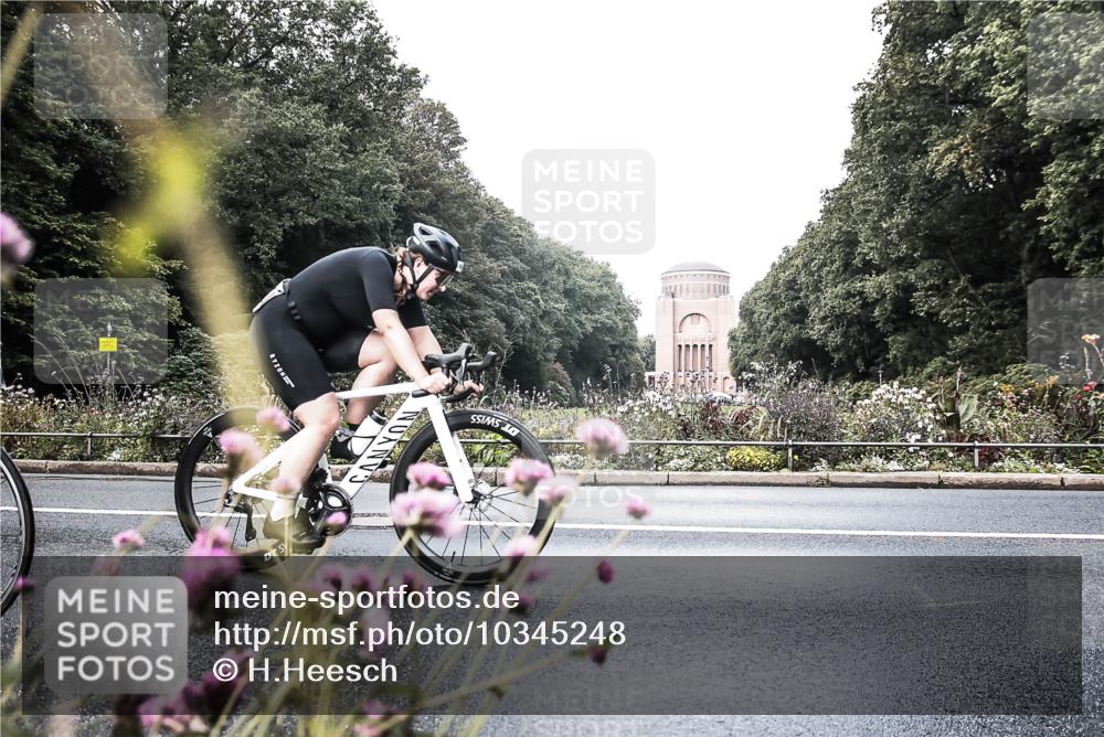 13.09.2026 - Stadtparktriathlon H.Heesch http://msf.ph/oto/10345248 13.09.2026 10:54:36 Radfahren 406, 414, 464 meine-sportfotos.de