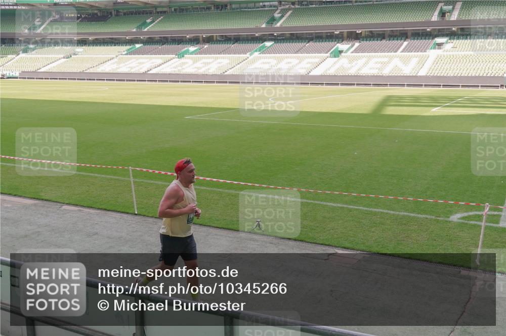 13.09.2026 - 21. swb-Marathon Bremen Michael Burmester http://msf.ph/oto/10345266 13.09.2026 13:31:49 Laufen im Stadion 122, 224, 295, 344, 350, 386, 487, 490, 617, 639, 690, 806, 840, 965, 1114, 1133, 1142, 1310, 1314, 1326, 1329, 1427, 1529, 1775, 1801, 1869, 1892, 1897, 1904, 1923, 2216, 2230, 2231, 2242, 2253, 2270, 2274, 2320, 2344, 2368, 2372, 2456, 2514, 2523, 2556, 2629, 2637, 2643, 2649, 2677, 2719, 2726, 2848, 2869, 2871, 2877, 2918, 2945, 2952, 2994, 3038, 3094, 3101, 3140, 3223, 3350, 3379, 3401, 3426, 3572, 3644, 3723, 3736, 3746, 3873, 3876, 3918, 3944, 357 meine-sportfotos.de