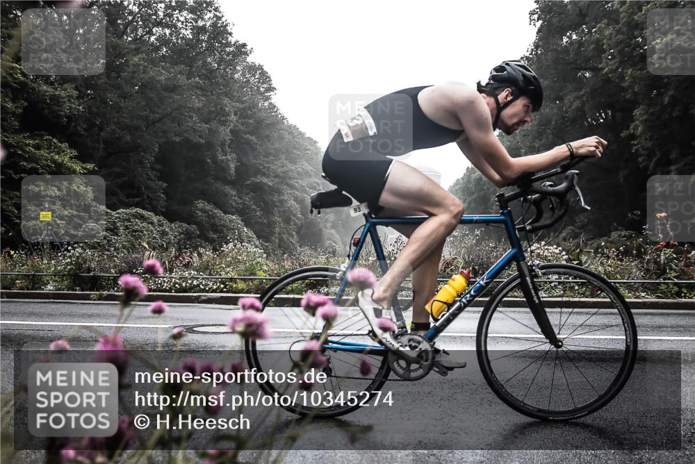 13.09.2026 - Stadtparktriathlon H.Heesch http://msf.ph/oto/10345274 13.09.2026 09:22:51 Radfahren 93, 189 meine-sportfotos.de