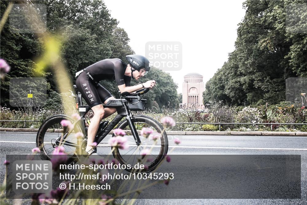 13.09.2026 - Stadtparktriathlon H.Heesch http://msf.ph/oto/10345293 13.09.2026 10:55:13 Radfahren 538, 542 meine-sportfotos.de