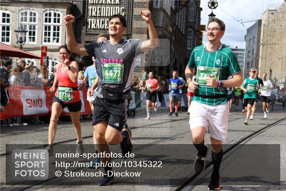 13.09.2026 - 21. swb-Marathon Bremen Strokosch-Dieckow http://msf.ph/oto/10345322 13.09.2026 13:32:24 Ziel 2310, 2934, 3946, 4566, 4797, 4979, 5628, 6116, 6475, 7182, 7526, 7818, 8048, 8247, 8610, 8970, 9394, 9640, 13182, 1437, 1687, 2292, 2293, 2611, 2992, 3354, 3429, 3878, 4263, 4323, 4380, 4862, 5281, 5398, 6518, 6583, 6593, 6760, 7173, 7990, 8957, 9040, 9175, 13208 meine-sportfotos.de