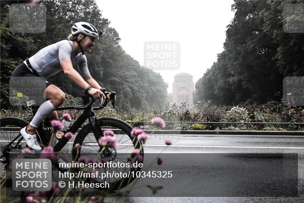13.09.2026 - Stadtparktriathlon H.Heesch http://msf.ph/oto/10345325 13.09.2026 09:23:27 Radfahren 156 meine-sportfotos.de
