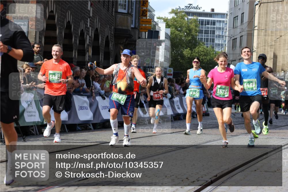13.09.2026 - 21. swb-Marathon Bremen Strokosch-Dieckow http://msf.ph/oto/10345357 13.09.2026 13:27:52 Ziel 323, 593, 857, 940, 1006, 1373, 1574, 2345, 2668, 2686, 3013, 3460, 3496, 3521, 4421, 4593, 5081, 5220, 5290, 5358, 5557, 5616, 6067, 6306, 7110, 9727, 488, 1343, 1456, 3480, 5462, 7926, 8188, 8656, 9067, 9145, 13069 meine-sportfotos.de