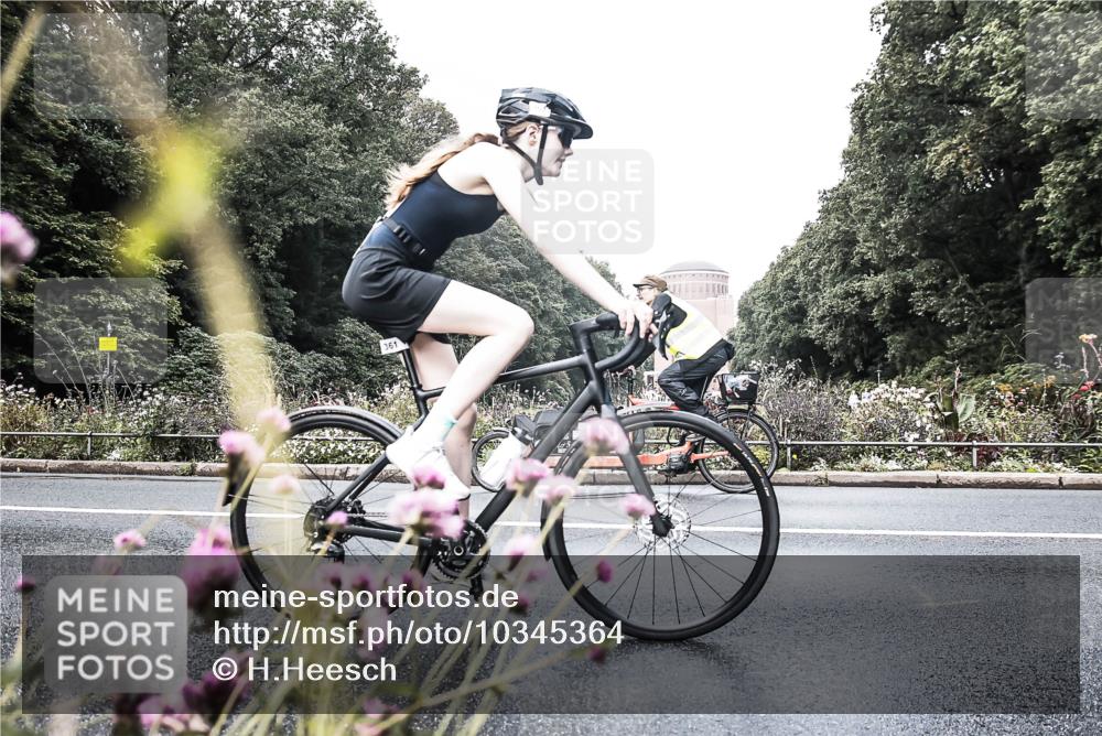 13.09.2026 - Stadtparktriathlon H.Heesch http://msf.ph/oto/10345364 13.09.2026 10:55:48 Radfahren 361, 470 meine-sportfotos.de