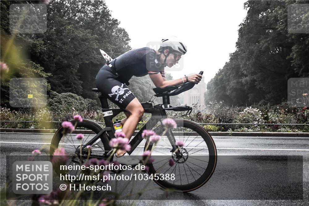 13.09.2026 - Stadtparktriathlon H.Heesch http://msf.ph/oto/10345388 13.09.2026 09:24:11 Radfahren 164, 205 meine-sportfotos.de