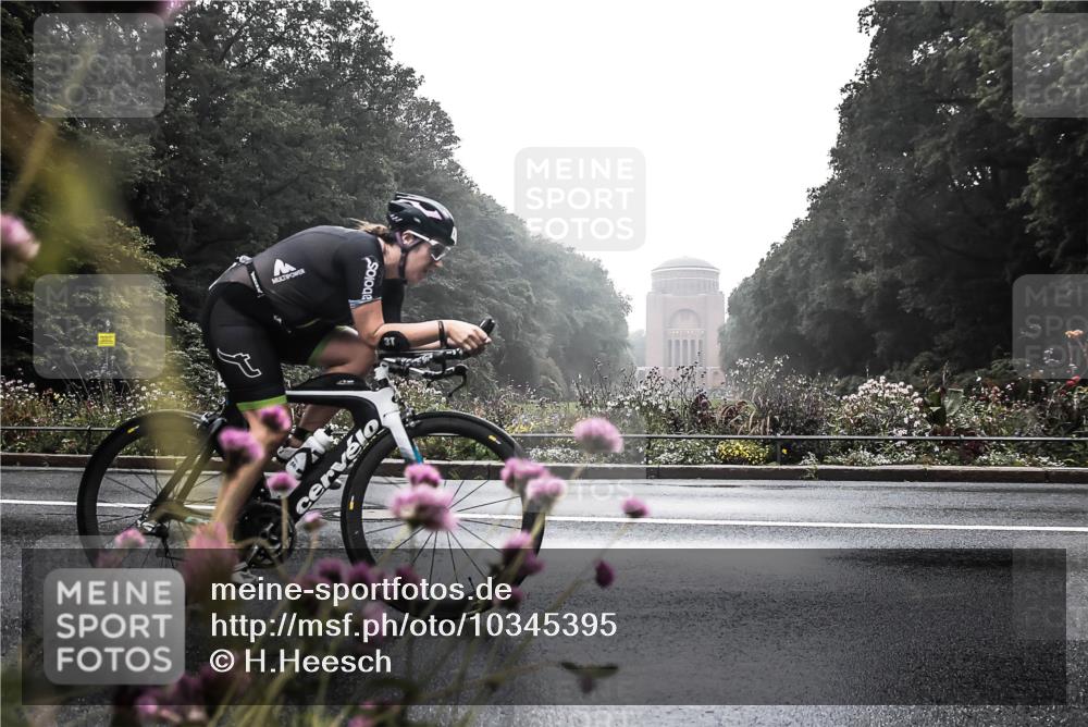 13.09.2026 - Stadtparktriathlon H.Heesch http://msf.ph/oto/10345395 13.09.2026 09:24:25 Radfahren 152, 166, 204, 207 meine-sportfotos.de