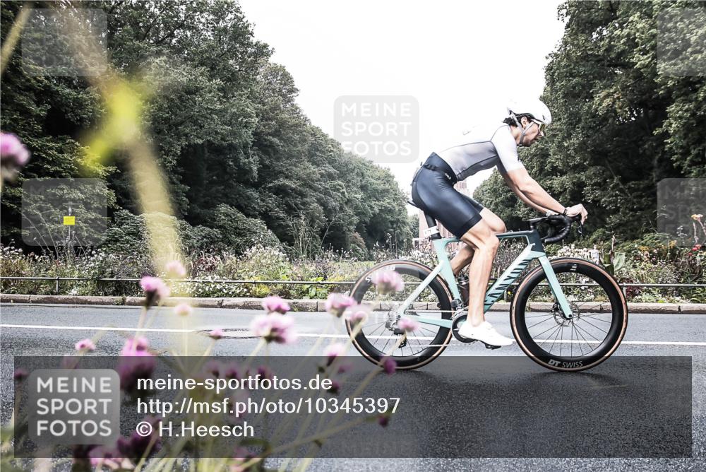 13.09.2026 - Stadtparktriathlon H.Heesch http://msf.ph/oto/10345397 13.09.2026 10:56:00 Radfahren 351, 506, 513, 547, 671 meine-sportfotos.de