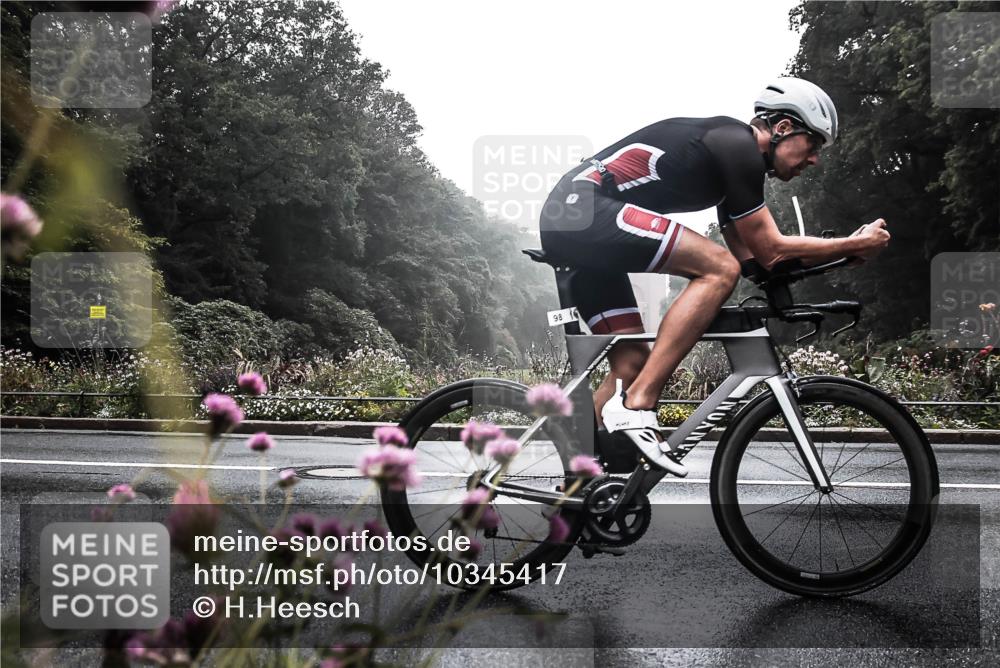 13.09.2026 - Stadtparktriathlon H.Heesch http://msf.ph/oto/10345417 13.09.2026 09:24:33 Radfahren 98, 139, 173 meine-sportfotos.de
