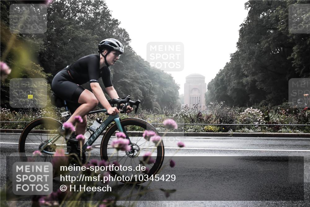 13.09.2026 - Stadtparktriathlon H.Heesch http://msf.ph/oto/10345429 13.09.2026 09:24:50 Radfahren 159, 196 meine-sportfotos.de