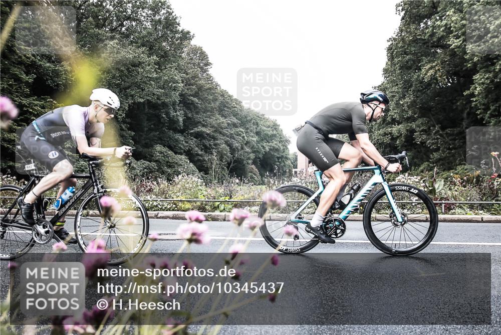 13.09.2026 - Stadtparktriathlon H.Heesch http://msf.ph/oto/10345437 13.09.2026 10:56:27 Radfahren 428, 509, 640, 683, 708 meine-sportfotos.de