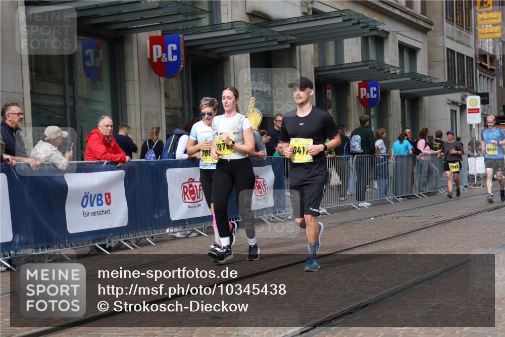 13.09.2026 - 21. swb-Marathon Bremen Strokosch-Dieckow http://msf.ph/oto/10345438 13.09.2026 11:09:31 Ziel 10234, 10299, 10386, 10417, 10435, 10645, 10696, 10712, 10737, 10785, 10990, 10991, 11119, 11383, 11437, 11441, 11937, 12409, 12449, 10314, 10424, 10556, 10664, 10686, 10694, 10712, 10769, 10823, 10981, 10983, 11192, 11225, 11764, 11882, 11883, 11914, 11915, 11937, 11987, 11995, 12155, 12322, 12409, 12474, 12491, 12532, 13607 meine-sportfotos.de