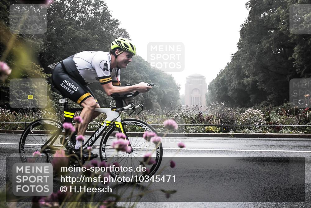 13.09.2026 - Stadtparktriathlon H.Heesch http://msf.ph/oto/10345471 13.09.2026 09:25:25 Radfahren 91, 148 meine-sportfotos.de