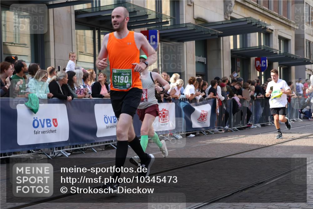 13.09.2026 - 21. swb-Marathon Bremen Strokosch-Dieckow http://msf.ph/oto/10345473 13.09.2026 13:29:44 Ziel 109, 454, 1173, 1205, 1308, 1611, 1653, 1759, 1780, 1848, 1861, 1909, 1938, 2126, 3190, 3320, 3667, 3908, 4524, 4575, 5039, 5198, 5348, 5615, 5631, 6225, 6720, 6942, 6992, 6994, 7093, 7184, 7609, 7932, 7966, 8110, 8115, 8267, 8441, 8470, 8899, 9049, 9104, 9125, 9529, 124, 132, 716, 1073, 1083, 1243, 1365, 1581, 1861, 2076, 2289, 2301, 2742, 2957, 3030, 3320, 3618, 3721, 4115, 4541, 4576, 5244, 5599, 6006, 6103, 6127, 6384, 6499, 6690, 6725, 7079, 7884, 8481, 9049 meine-sportfotos.de