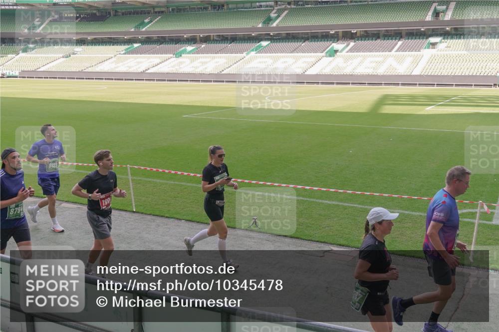 13.09.2026 - 21. swb-Marathon Bremen Michael Burmester http://msf.ph/oto/10345478 13.09.2026 13:32:24 Laufen im Stadion 295, 344, 350, 386, 487, 490, 617, 690, 786, 787, 840, 965, 1133, 1142, 1292, 1310, 1314, 1326, 1329, 1377, 1427, 1591, 1592, 1775, 1801, 1869, 1892, 1897, 1904, 1923, 2077, 2230, 2231, 2253, 2270, 2274, 2320, 2344, 2374, 2456, 2514, 2523, 2539, 2556, 2616, 2630, 2643, 2649, 2677, 2726, 2769, 2848, 2877, 2945, 2952, 3014, 3038, 3094, 3140, 3223, 3350, 3379, 3401, 3426, 3572, 3601, 3644, 3723, 3736, 3746, 3901, 3918, 3944 meine-sportfotos.de