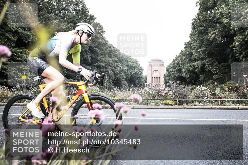 13.09.2026 - Stadtparktriathlon H.Heesch http://msf.ph/oto/10345483 13.09.2026 10:56:49 Radfahren 362, 376 meine-sportfotos.de