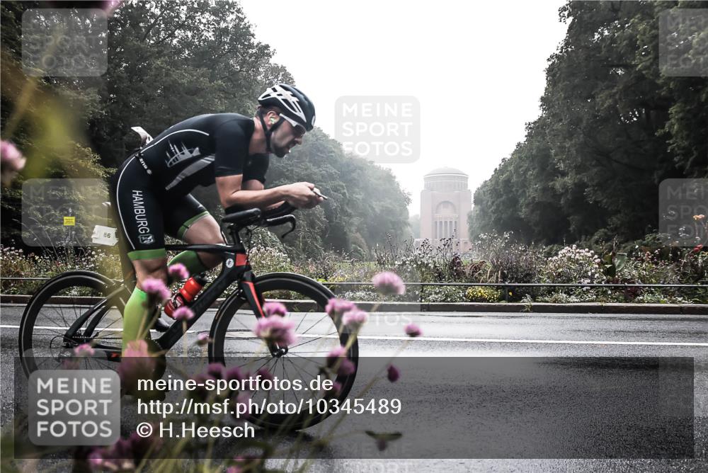 13.09.2026 - Stadtparktriathlon H.Heesch http://msf.ph/oto/10345489 13.09.2026 09:25:48 Radfahren 86, 191, 199 meine-sportfotos.de