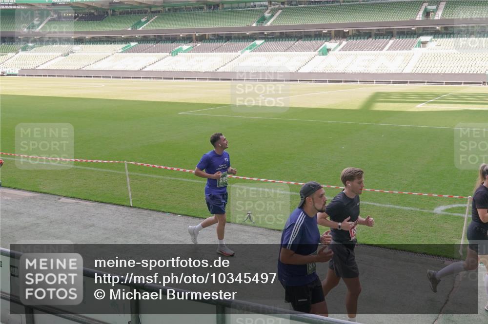 13.09.2026 - 21. swb-Marathon Bremen Michael Burmester http://msf.ph/oto/10345497 13.09.2026 13:32:25 Laufen im Stadion 295, 344, 350, 386, 487, 490, 617, 690, 786, 787, 840, 965, 1133, 1142, 1292, 1310, 1314, 1326, 1329, 1377, 1427, 1591, 1592, 1775, 1801, 1869, 1892, 1897, 1904, 1923, 2077, 2230, 2231, 2253, 2270, 2274, 2320, 2344, 2374, 2456, 2514, 2523, 2539, 2556, 2616, 2630, 2643, 2649, 2677, 2726, 2769, 2848, 2877, 2945, 2952, 3014, 3038, 3094, 3140, 3223, 3350, 3379, 3401, 3426, 3572, 3601, 3644, 3723, 3736, 3746, 3901, 3918, 3944 meine-sportfotos.de