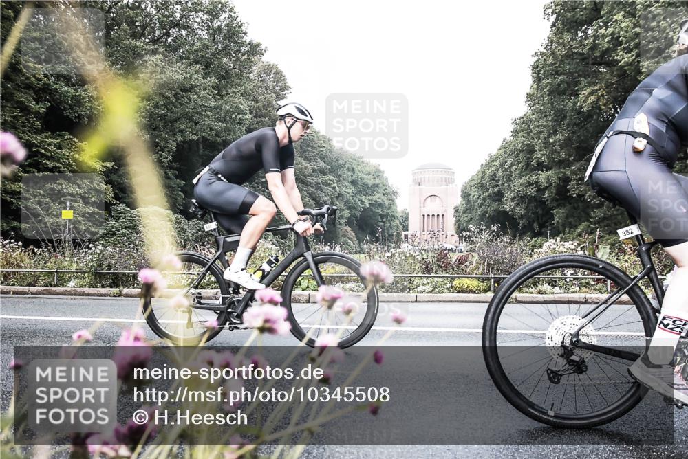 13.09.2026 - Stadtparktriathlon H.Heesch http://msf.ph/oto/10345508 13.09.2026 10:57:06 Radfahren 382, 415, 462, 480, 540 meine-sportfotos.de
