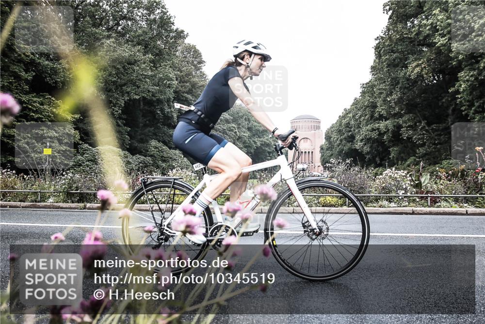 13.09.2026 - Stadtparktriathlon H.Heesch http://msf.ph/oto/10345519 13.09.2026 10:57:09 Radfahren 382, 462, 480, 540 meine-sportfotos.de