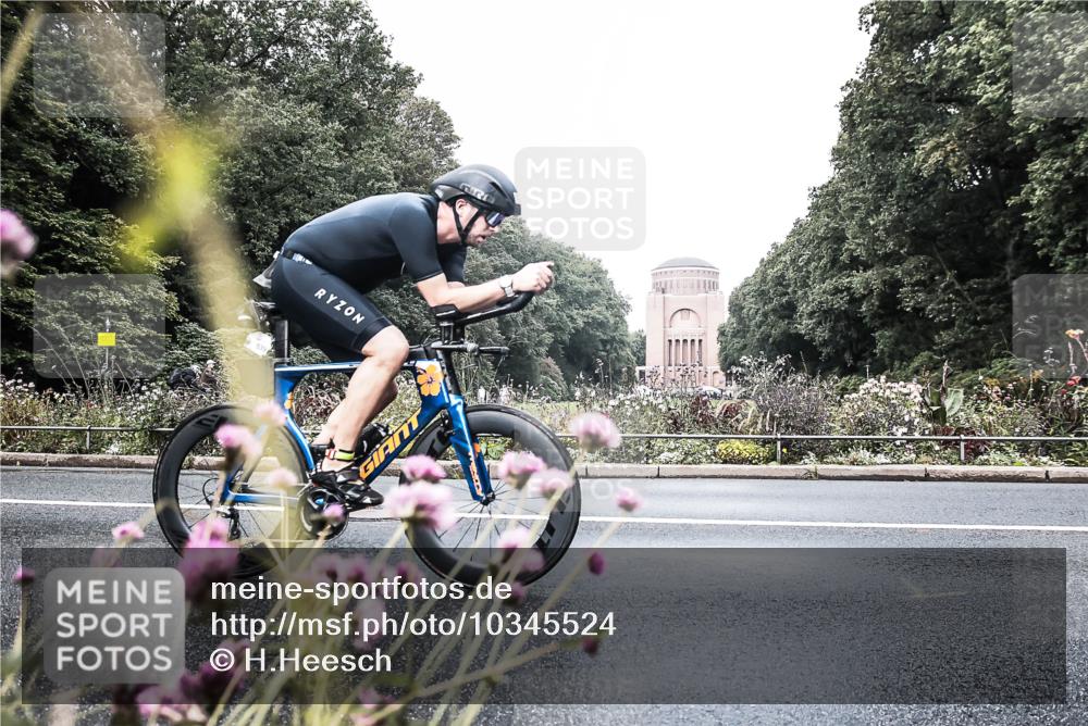 13.09.2026 - Stadtparktriathlon H.Heesch http://msf.ph/oto/10345524 13.09.2026 10:57:15 Radfahren 539, 664 meine-sportfotos.de
