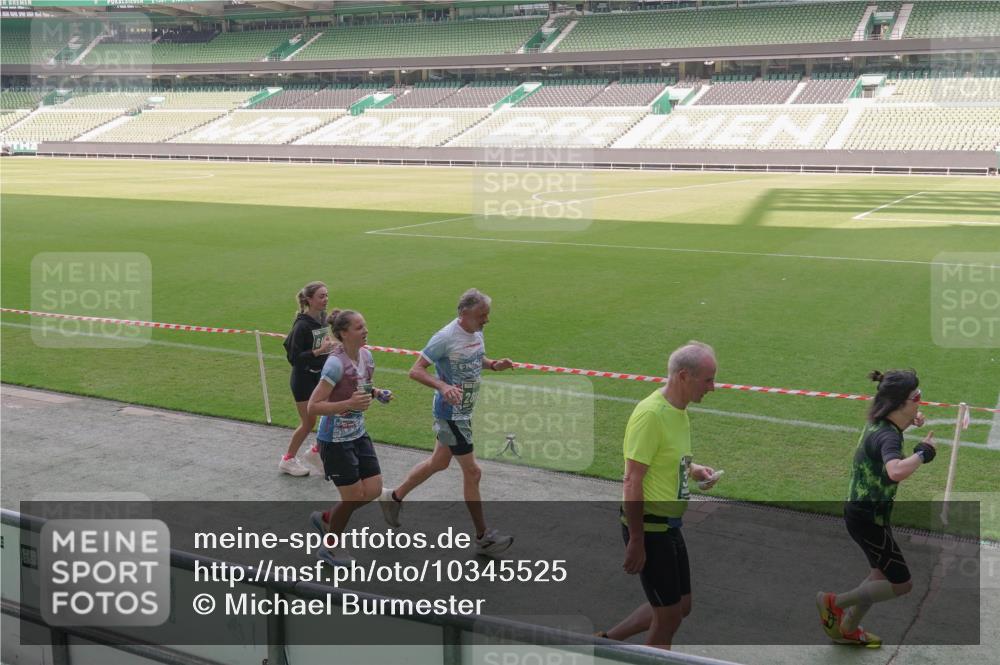 13.09.2026 - 21. swb-Marathon Bremen Michael Burmester http://msf.ph/oto/10345525 13.09.2026 13:32:33 Laufen im Stadion 155, 295, 344, 350, 386, 487, 490, 617, 690, 786, 787, 840, 965, 1001, 1051, 1133, 1142, 1292, 1310, 1314, 1326, 1329, 1377, 1427, 1591, 1592, 1801, 1869, 1892, 1897, 1904, 1923, 2077, 2132, 2226, 2230, 2231, 2253, 2270, 2274, 2320, 2344, 2374, 2456, 2514, 2523, 2539, 2556, 2616, 2630, 2649, 2677, 2726, 2769, 2848, 2945, 2952, 3014, 3038, 3094, 3140, 3223, 3350, 3379, 3426, 3572, 3601, 3644, 3723, 3736, 3746, 3797, 3901, 3918, 3944 meine-sportfotos.de