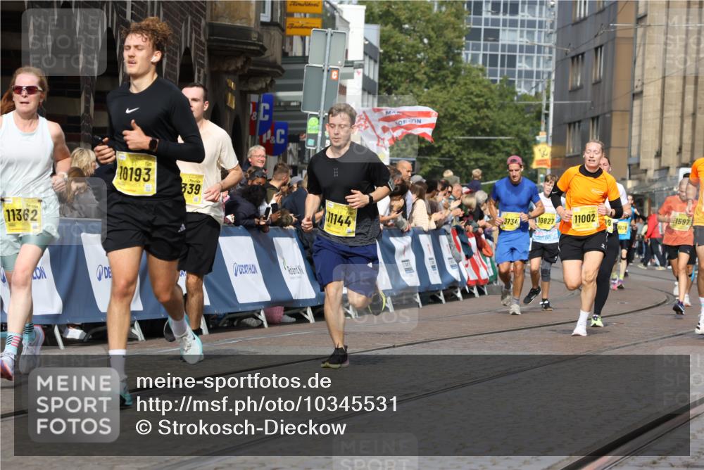 13.09.2026 - 21. swb-Marathon Bremen Strokosch-Dieckow http://msf.ph/oto/10345531 13.09.2026 10:52:48 Ziel 10761, 10812, 10958, 11109, 11350, 11604, 11605, 11610, 11669, 12319, 12361, 12439, 12533, 10304, 10714, 10863, 11038, 11238, 11282, 11386, 11575, 11766, 12019, 12369 meine-sportfotos.de