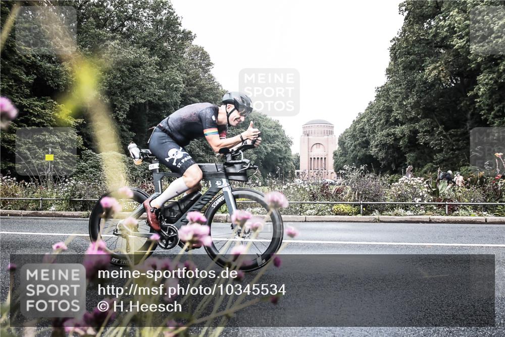 13.09.2026 - Stadtparktriathlon H.Heesch http://msf.ph/oto/10345534 13.09.2026 10:57:24 Radfahren 404, 534, 536, 541 meine-sportfotos.de
