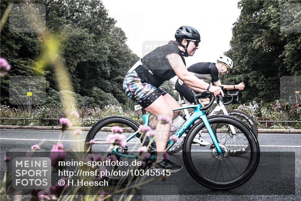 13.09.2026 - Stadtparktriathlon H.Heesch http://msf.ph/oto/10345545 13.09.2026 10:57:27 Radfahren 404, 534, 536, 541 meine-sportfotos.de
