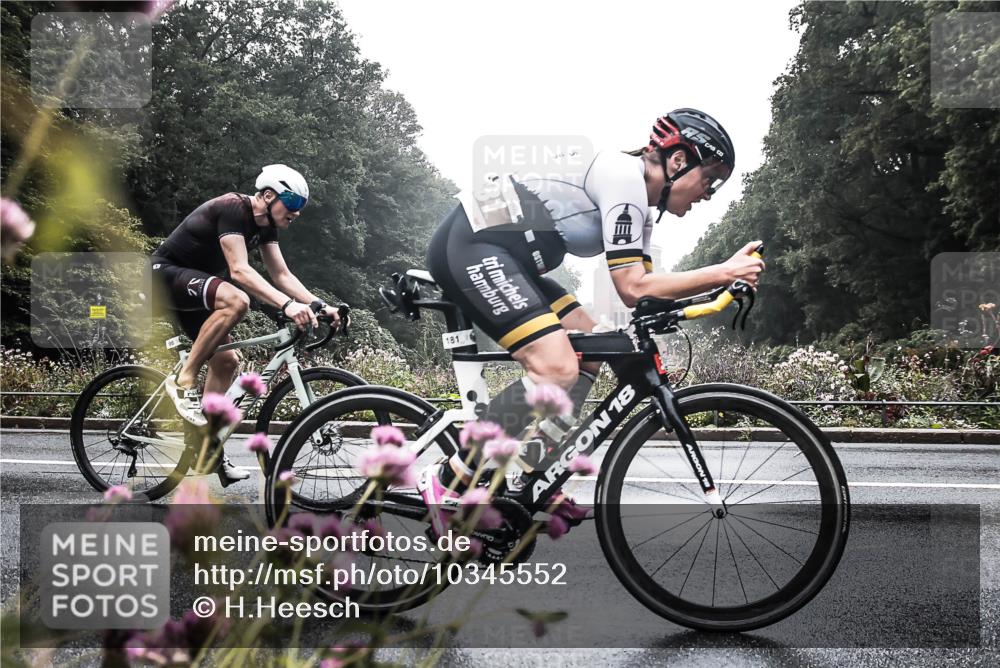 13.09.2026 - Stadtparktriathlon H.Heesch http://msf.ph/oto/10345552 13.09.2026 09:26:46 Radfahren 96, 181, 209 meine-sportfotos.de
