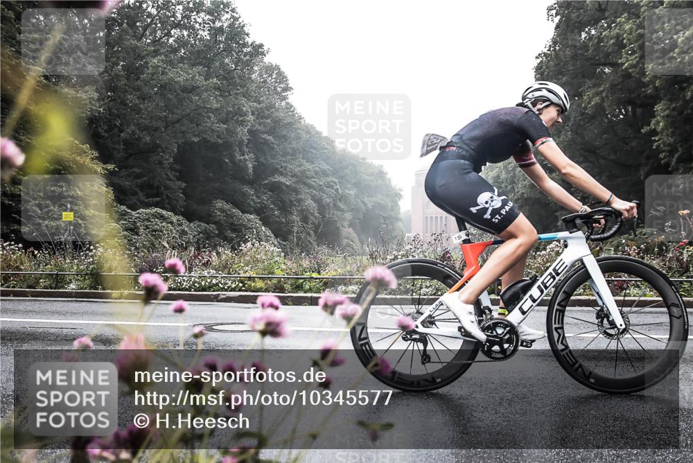 13.09.2026 - Stadtparktriathlon H.Heesch http://msf.ph/oto/10345577 13.09.2026 09:27:17 Radfahren 105, 110, 112, 141, 153 meine-sportfotos.de