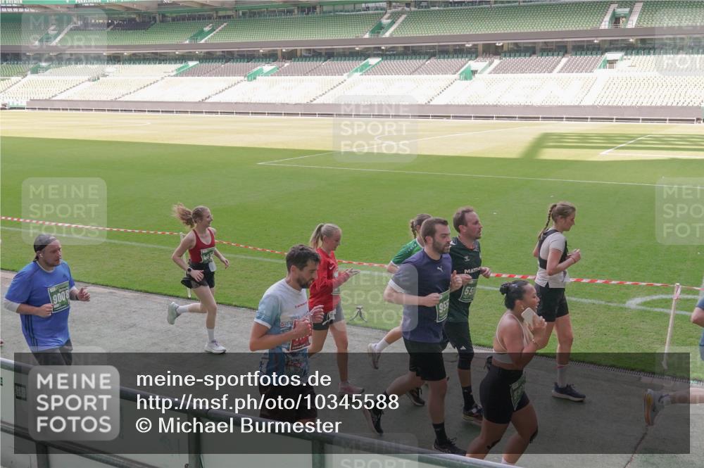 13.09.2026 - 21. swb-Marathon Bremen Michael Burmester http://msf.ph/oto/10345588 13.09.2026 13:32:40 Laufen im Stadion 155, 295, 344, 350, 386, 487, 490, 617, 690, 786, 787, 840, 965, 1001, 1051, 1133, 1142, 1292, 1310, 1314, 1326, 1329, 1377, 1427, 1591, 1592, 1801, 1869, 1892, 1897, 1904, 1923, 2077, 2132, 2226, 2230, 2231, 2253, 2270, 2274, 2320, 2344, 2374, 2456, 2514, 2523, 2539, 2556, 2616, 2630, 2649, 2726, 2769, 2848, 2945, 2952, 3014, 3038, 3140, 3223, 3350, 3379, 3426, 3572, 3601, 3614, 3644, 3736, 3746, 3797, 3901, 3918, 3944 meine-sportfotos.de