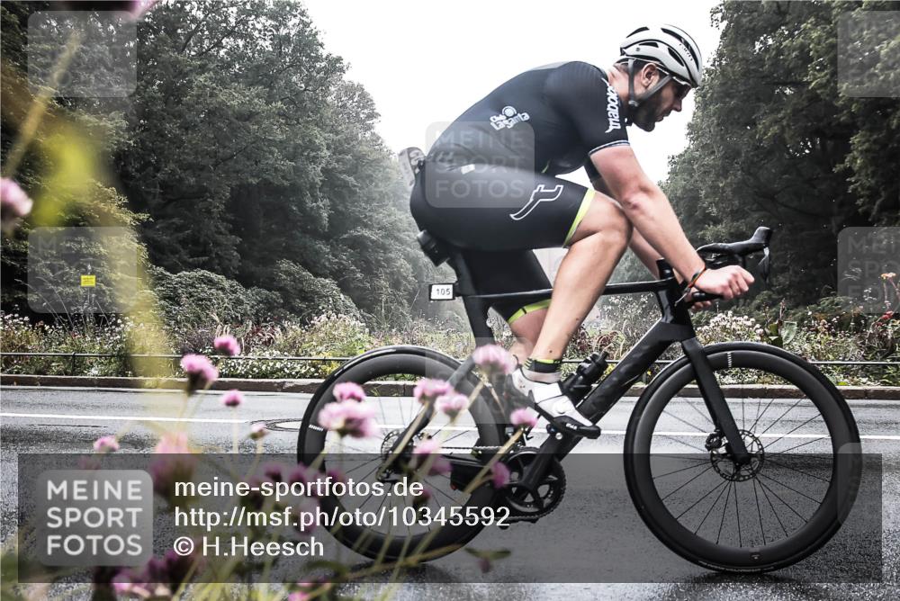 13.09.2026 - Stadtparktriathlon H.Heesch http://msf.ph/oto/10345592 13.09.2026 09:27:21 Radfahren 99, 105, 112, 121, 130, 141 meine-sportfotos.de