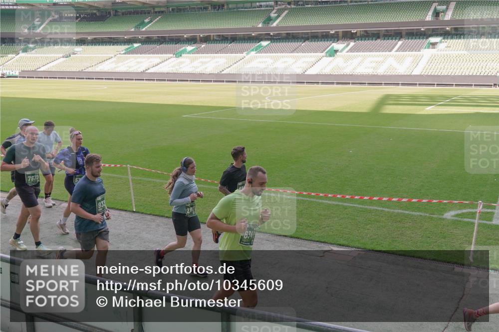 13.09.2026 - 21. swb-Marathon Bremen Michael Burmester http://msf.ph/oto/10345609 13.09.2026 13:32:42 Laufen im Stadion 155, 295, 344, 350, 386, 487, 490, 594, 617, 690, 786, 787, 840, 965, 1001, 1051, 1133, 1142, 1292, 1310, 1326, 1329, 1377, 1427, 1591, 1592, 1801, 1869, 1892, 1897, 1904, 1923, 2077, 2132, 2226, 2230, 2231, 2253, 2270, 2274, 2320, 2344, 2374, 2399, 2400, 2456, 2514, 2523, 2539, 2556, 2616, 2630, 2649, 2718, 2726, 2769, 2848, 2945, 2952, 3014, 3038, 3140, 3223, 3350, 3379, 3426, 3572, 3601, 3614, 3644, 3736, 3746, 3797, 3901, 3918, 3944 meine-sportfotos.de
