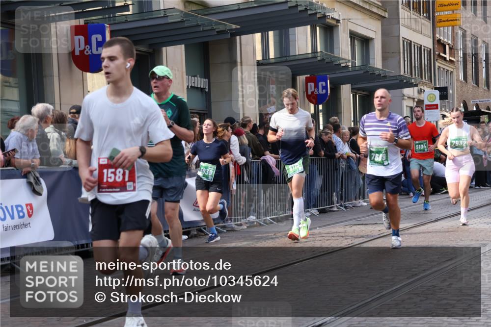 13.09.2026 - 21. swb-Marathon Bremen Strokosch-Dieckow http://msf.ph/oto/10345624 13.09.2026 13:29:48 Ziel 109, 454, 881, 1173, 1205, 1308, 1611, 1653, 1759, 1780, 1848, 1909, 1938, 2126, 2364, 3190, 3908, 4524, 4763, 5039, 5198, 5348, 5615, 5631, 6225, 6720, 6942, 6992, 6994, 7184, 7609, 7932, 7966, 8110, 8115, 8267, 8441, 8470, 9104, 9125, 9529, 109, 124, 454, 716, 1073, 1083, 1173, 1243, 1581, 1861, 2076, 2289, 2742, 3030, 3320, 3618, 3667, 3721, 4115, 4524, 4575, 4576, 5244, 6006, 6127, 6384, 6499, 6690, 6725, 7079, 7093, 7884, 8267, 8481, 8899, 9049 meine-sportfotos.de
