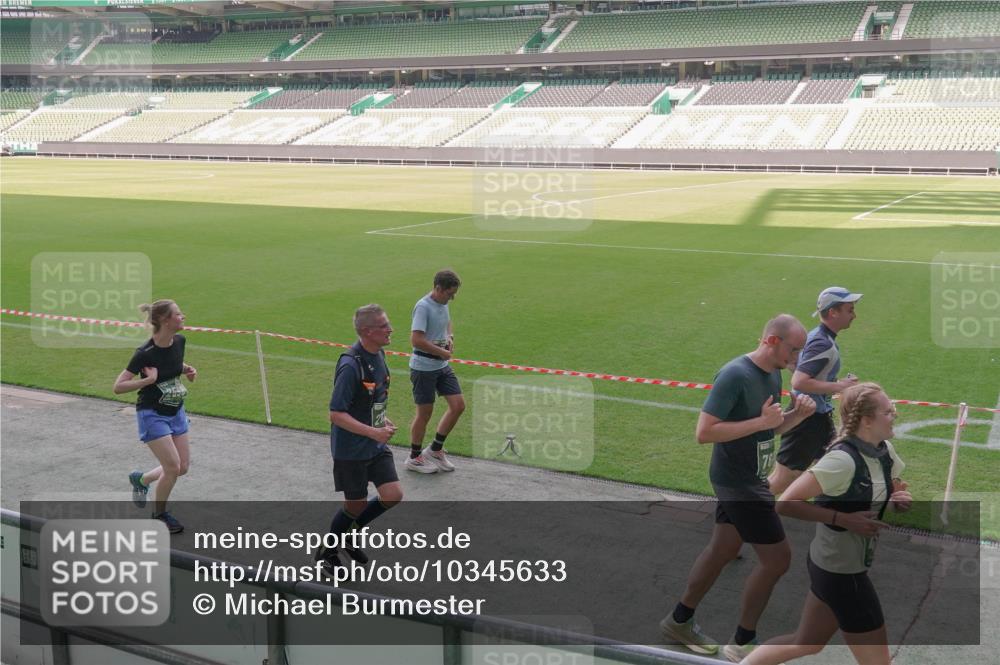 13.09.2026 - 21. swb-Marathon Bremen Michael Burmester http://msf.ph/oto/10345633 13.09.2026 13:32:45 Laufen im Stadion 155, 344, 350, 386, 487, 490, 594, 617, 690, 765, 786, 787, 965, 1001, 1051, 1133, 1142, 1292, 1310, 1326, 1329, 1377, 1427, 1591, 1592, 1801, 1869, 1892, 1897, 1904, 1923, 2077, 2132, 2226, 2230, 2231, 2253, 2270, 2274, 2320, 2344, 2374, 2399, 2400, 2456, 2514, 2523, 2539, 2556, 2616, 2630, 2649, 2718, 2726, 2769, 2848, 2945, 2982, 3014, 3038, 3140, 3223, 3350, 3379, 3426, 3572, 3601, 3614, 3644, 3736, 3746, 3797, 3901, 3944 meine-sportfotos.de