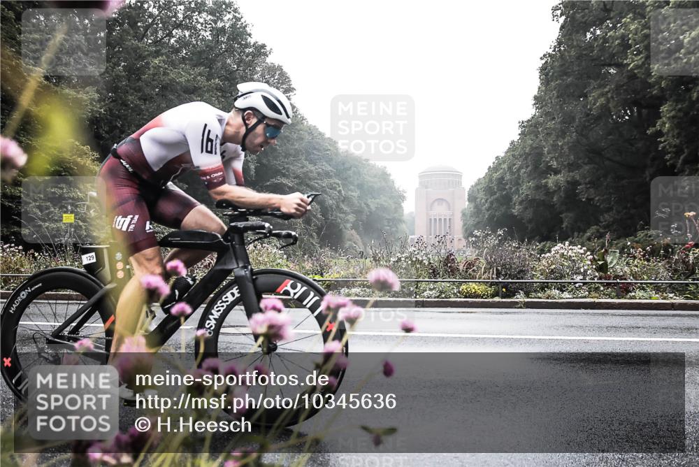 13.09.2026 - Stadtparktriathlon H.Heesch http://msf.ph/oto/10345636 13.09.2026 09:27:38 Radfahren 129 meine-sportfotos.de
