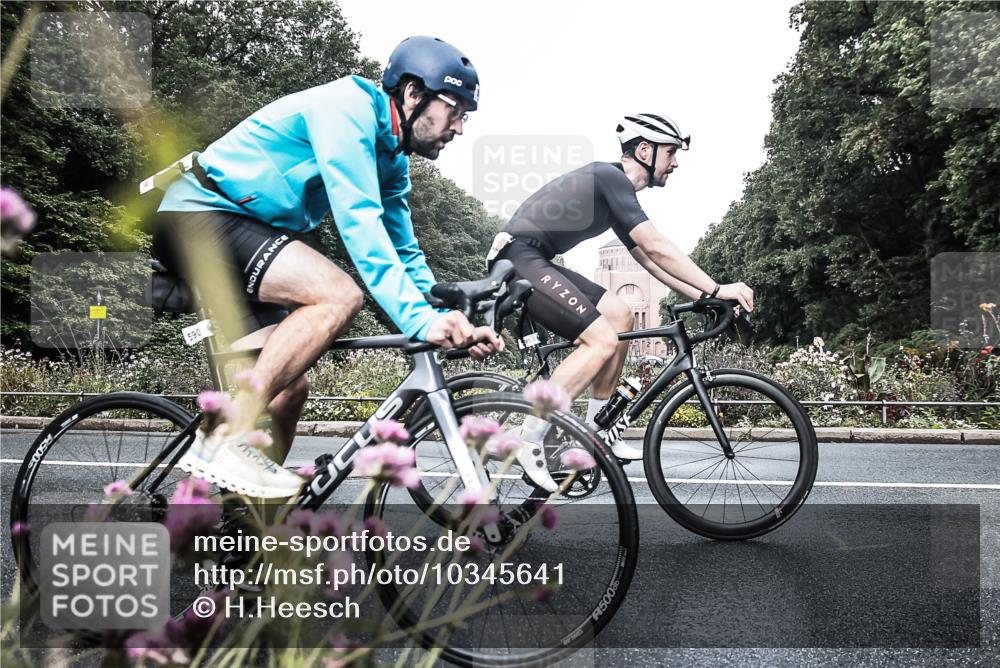 13.09.2026 - Stadtparktriathlon H.Heesch http://msf.ph/oto/10345641 13.09.2026 10:58:02 Radfahren 514, 590, 595, 597 meine-sportfotos.de