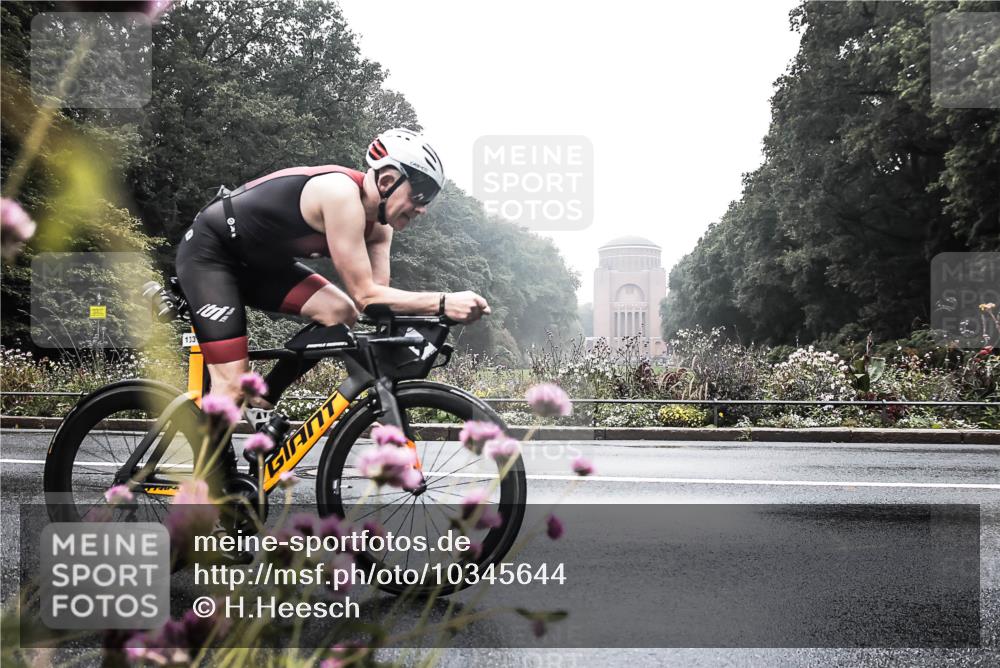 13.09.2026 - Stadtparktriathlon H.Heesch http://msf.ph/oto/10345644 13.09.2026 09:27:57 Radfahren 133 meine-sportfotos.de