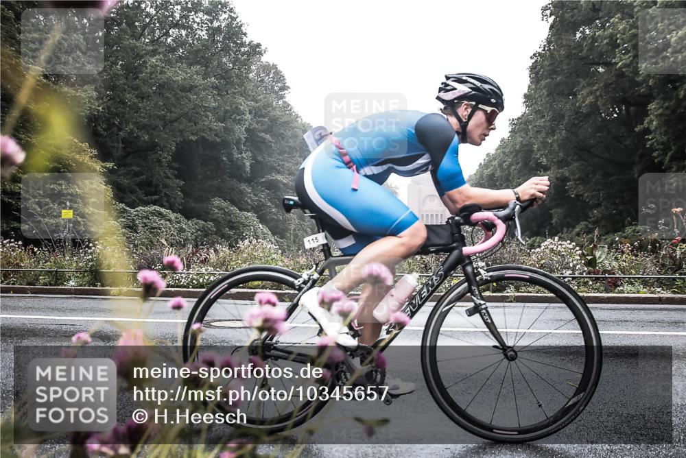 13.09.2026 - Stadtparktriathlon H.Heesch http://msf.ph/oto/10345657 13.09.2026 09:28:03 Radfahren 115, 194 meine-sportfotos.de