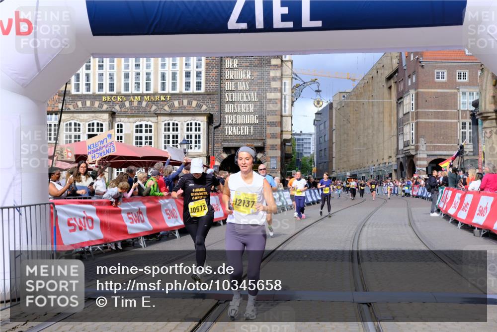 13.09.2026 - 21. swb-Marathon Bremen Tim E. http://msf.ph/oto/10345658 13.09.2026 11:15:59 Ziel 10572, 10900, 11307, 11504, 11778, 11897, 12137 meine-sportfotos.de