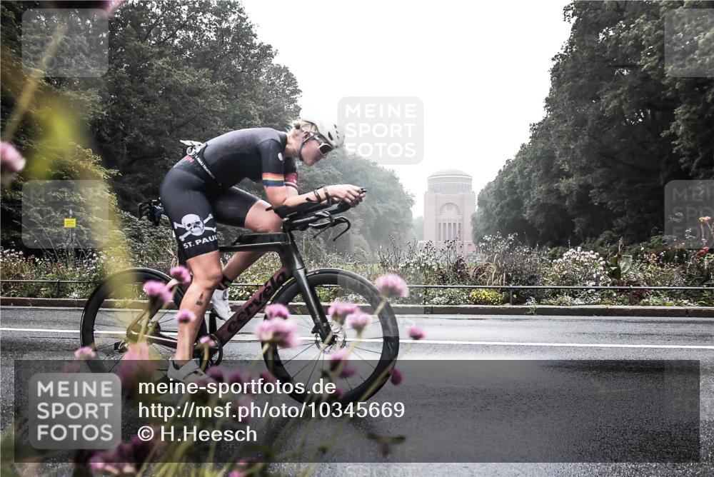 13.09.2026 - Stadtparktriathlon H.Heesch http://msf.ph/oto/10345669 13.09.2026 09:28:26 Radfahren 108, 162 meine-sportfotos.de
