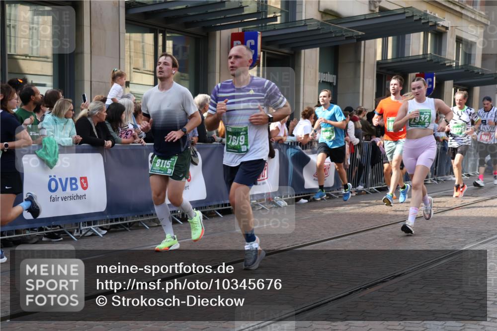13.09.2026 - 21. swb-Marathon Bremen Strokosch-Dieckow http://msf.ph/oto/10345676 13.09.2026 13:29:50 Ziel 881, 1205, 1308, 1611, 1653, 1759, 1780, 1848, 1909, 1938, 2126, 2364, 3190, 4763, 5039, 5198, 5348, 5615, 5631, 6225, 6720, 6942, 6992, 6994, 7184, 7609, 7932, 7966, 8110, 8115, 8441, 8470, 9015, 9104, 9125, 9529, 109, 124, 454, 716, 1073, 1173, 1243, 1581, 1861, 2076, 2289, 2742, 3030, 3320, 3618, 3667, 3908, 4115, 4524, 4575, 4576, 5244, 6006, 6127, 6384, 6690, 6725, 7079, 7093, 7884, 8267, 8481, 8899, 9049 meine-sportfotos.de