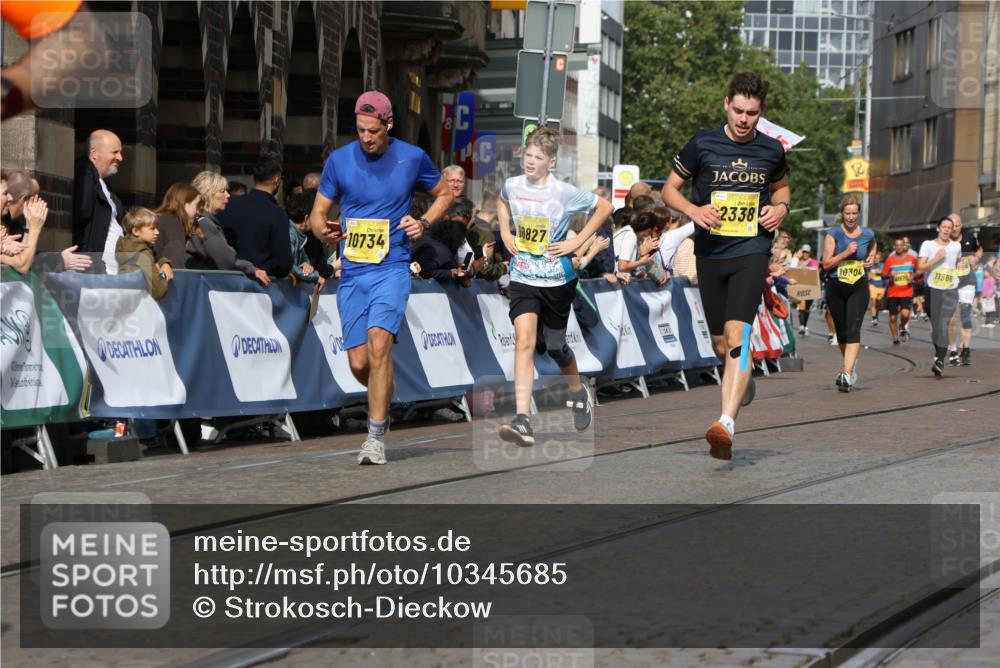 13.09.2026 - 21. swb-Marathon Bremen Strokosch-Dieckow http://msf.ph/oto/10345685 13.09.2026 10:52:54 Ziel 10193, 10339, 10652, 10761, 10812, 10906, 10958, 11002, 11109, 11144, 11350, 11362, 11597, 11604, 11605, 11669, 12361, 12399, 12439, 12533, 10284, 10714, 10863, 11238, 11282, 11386, 11575, 11766, 12369, 12398 meine-sportfotos.de