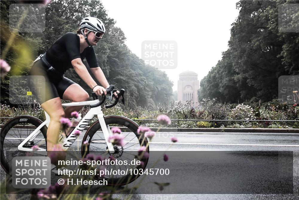 13.09.2026 - Stadtparktriathlon H.Heesch http://msf.ph/oto/10345700 13.09.2026 09:28:37 Radfahren 106, 158, 160, 184, 208 meine-sportfotos.de